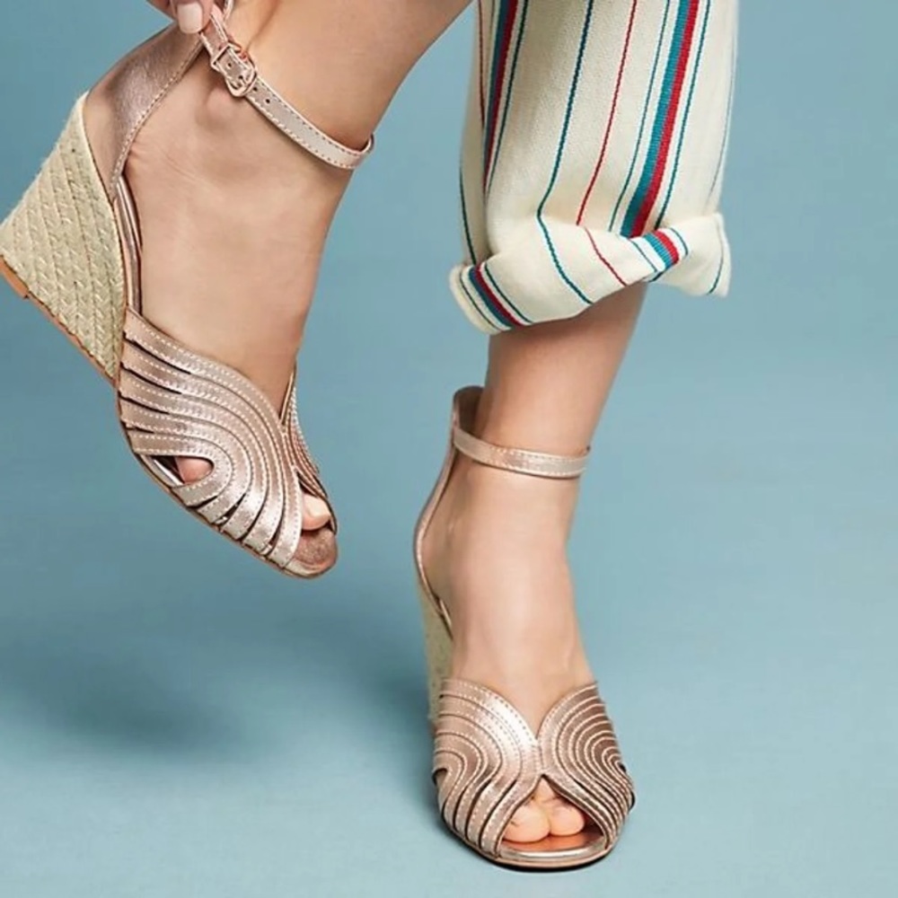 🆕NWT metallic rose gold leather espadrille wedges